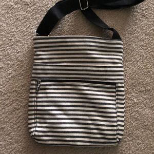Thirty one cross body bag